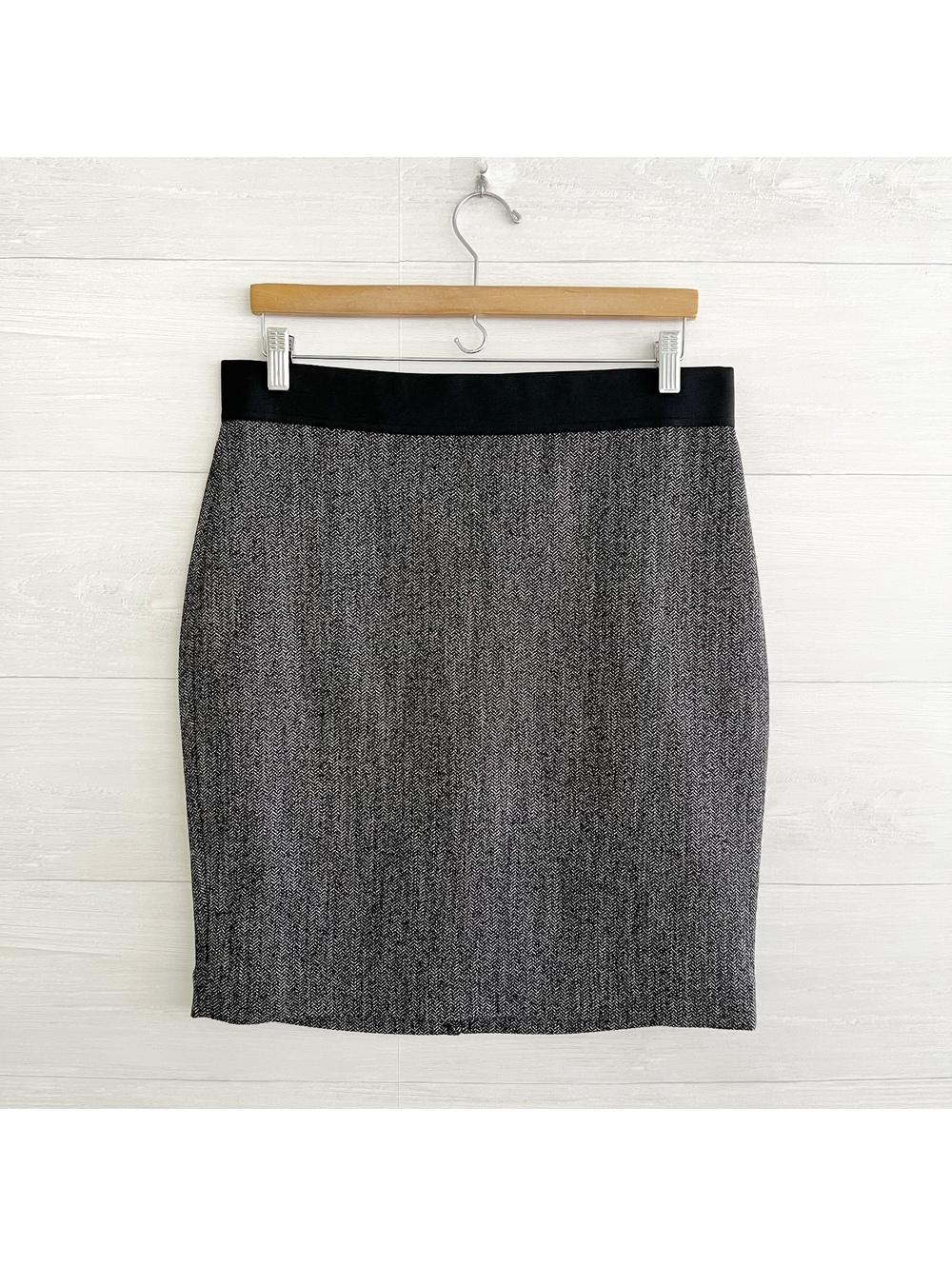 NWT Express Black White Herringbone Pencil Skirt Womens 12 Lined Career